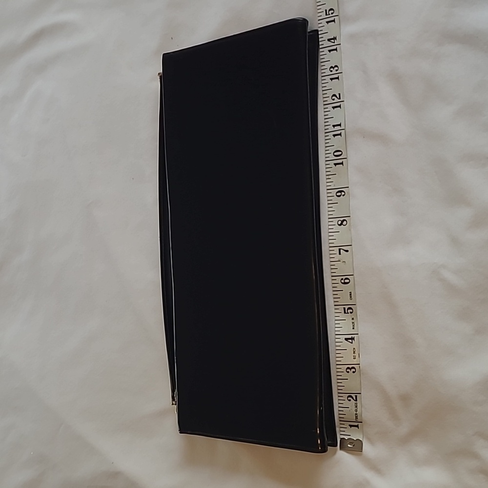 Vintage 50's Jackie O Style Black Patent Clutch/ Wrist Bag w/ Moveable Strap - Picture 12 of 13